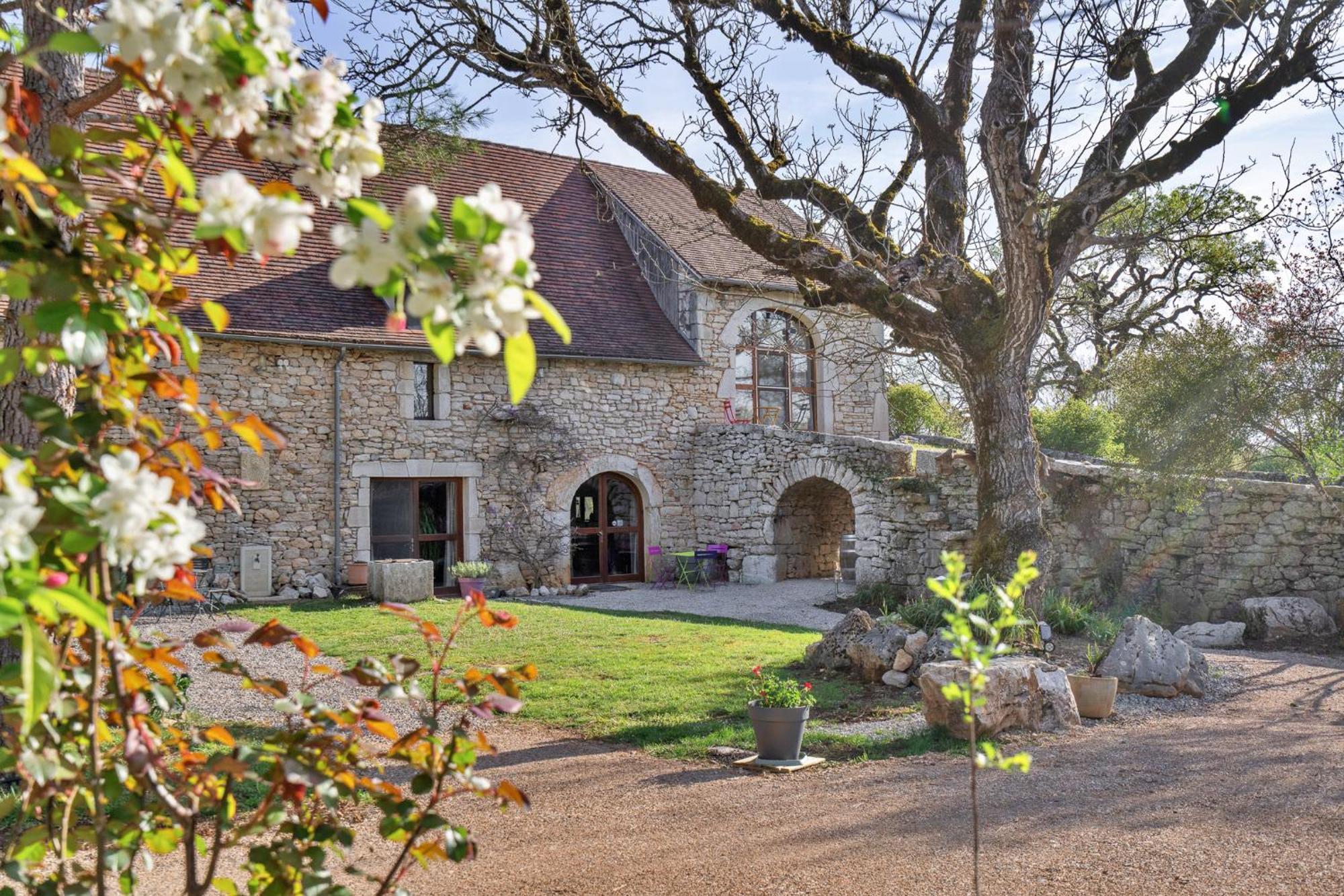 Chambres Et Jardin De Pierres Espédaillac Exterior foto